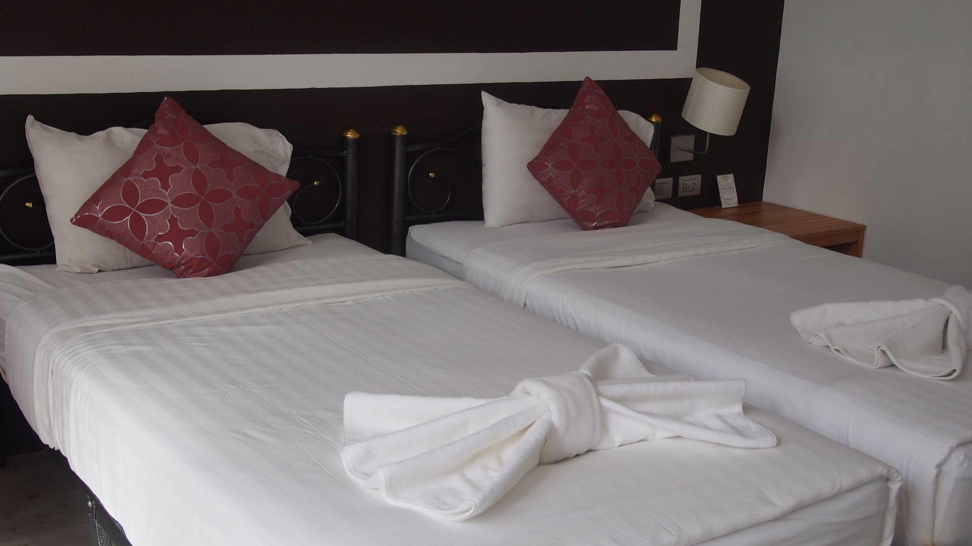Lg Lemon Grass Hotell Na Chom Thian Eksteriør bilde